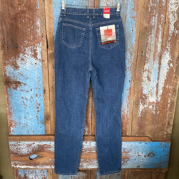 Gloria Vanderbilt Classic Fit High Waist Jean - Picture 6 of 6